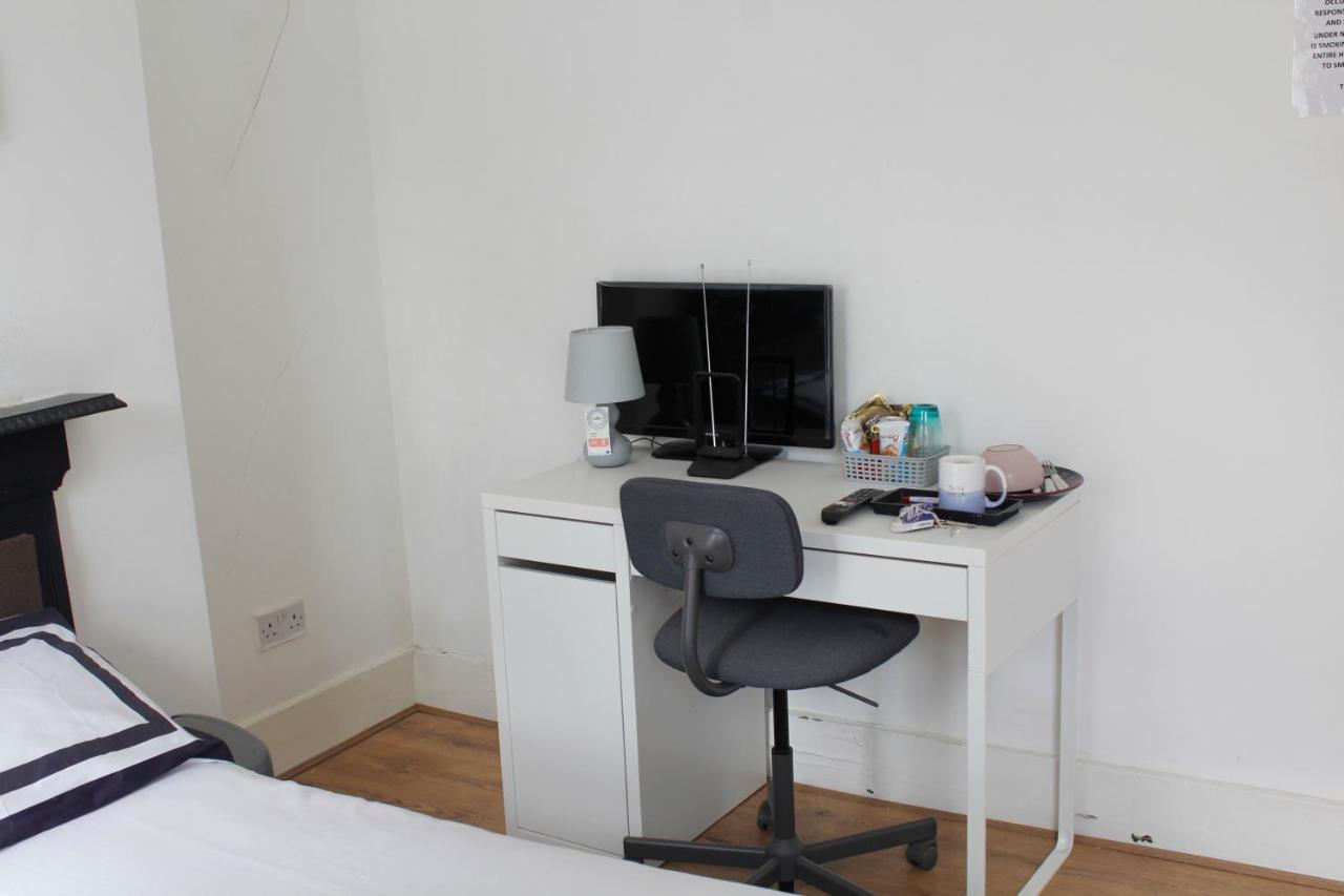 Cozy Rooms Or Apartment In London Townhouse Fast Links To Central Стая снимка